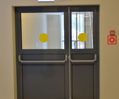 Двери путей эвакуации